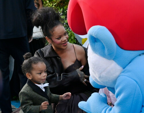 Rihanna_Smurfs_July132025_2094a9c51a60754ee62