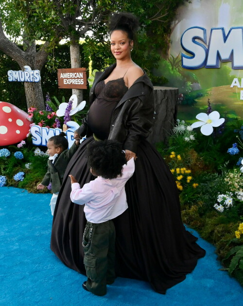 Rihanna_Smurfs_July132025_210239dd586a4308dc6.jpeg