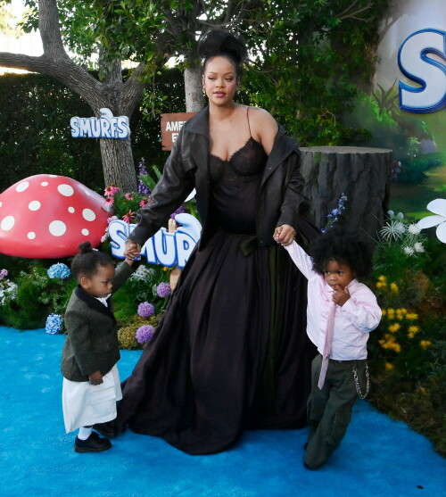 Rihanna_Smurfs_July132025_2195ed3169a8f244066.jpeg