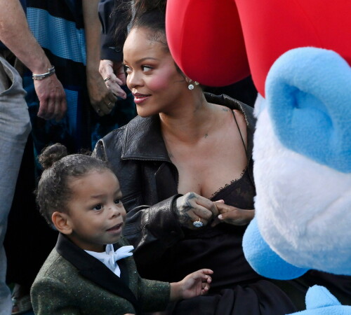 Rihanna_Smurfs_July132025_220ebf83866fbbd1b02