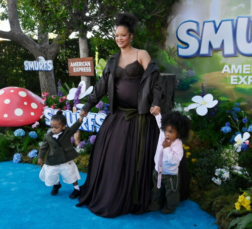 Rihanna_Smurfs_July132025_22329f6599375feff46