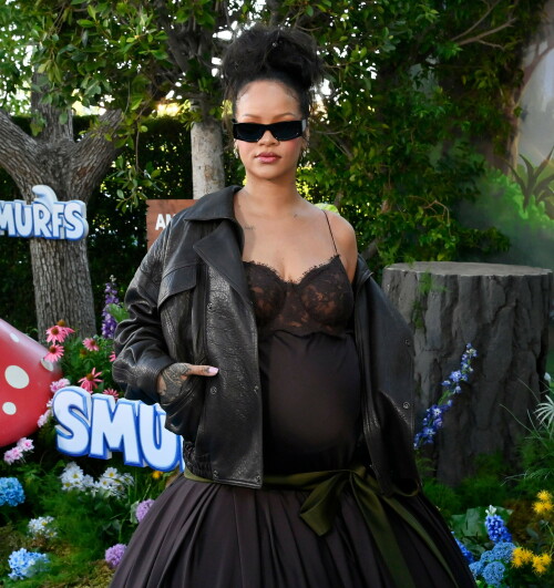 Rihanna_Smurfs_July132025_227aaf4d5a2f50306e0