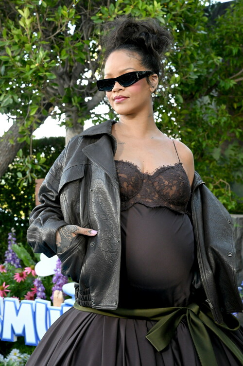 Rihanna_Smurfs_July132025_229c44df9519fe3541e