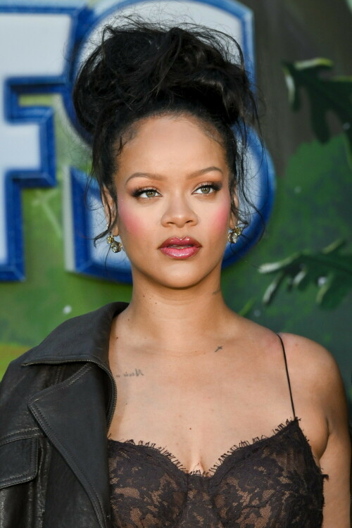 Rihanna_Smurfs_July132025_236abe66772a8682f4