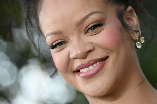 Rihanna_Smurfs_July132025_243800a439118550a20