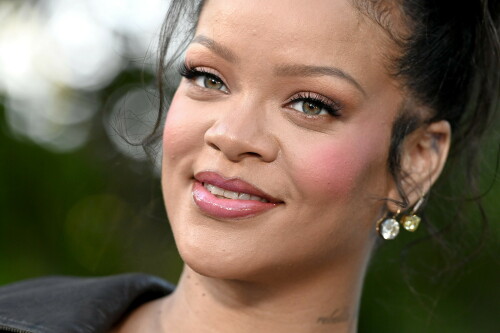 Rihanna_Smurfs_July132025_2508e6ba5e23d847ed1