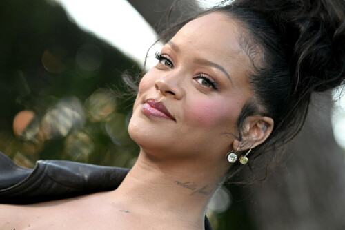 Rihanna_Smurfs_July132025_252d77ace5dd7f68104