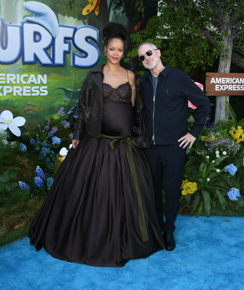 Rihanna_Smurfs_July132025_25309287eaeb7e81def