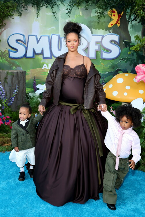 Rihanna_Smurfs_July132025_26263961b1e42a25bf0