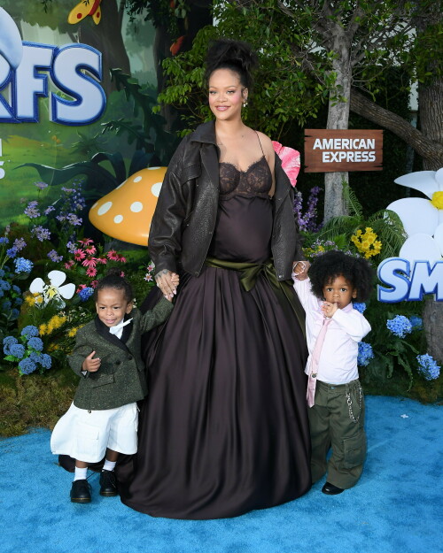 Rihanna_Smurfs_July132025_2737acf40922e37e1a2