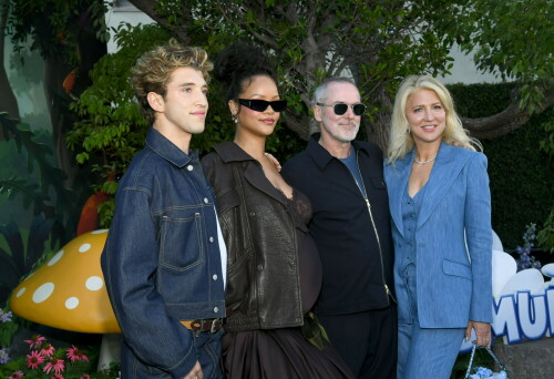 Rihanna_Smurfs_July132025_326d149c5a7477dd073