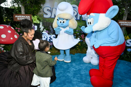 Rihanna_Smurfs_July132025_32cc18c1e24127f105