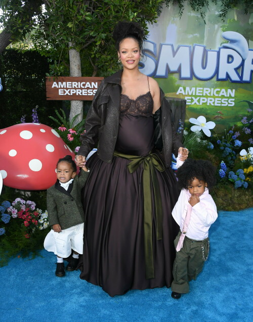 Rihanna_Smurfs_July132025_3417274b814ba7ba2a5