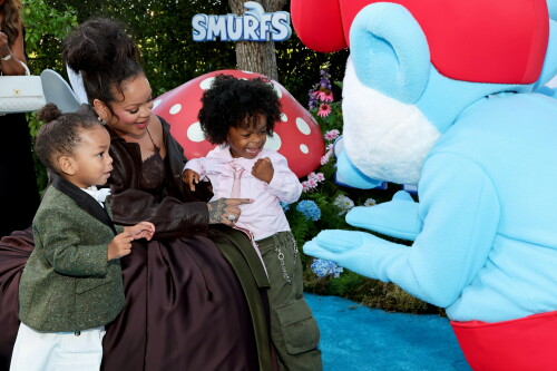 Rihanna_Smurfs_July132025_353f7958919d68f624d
