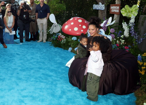 Rihanna_Smurfs_July132025_35446408db0381e56ad