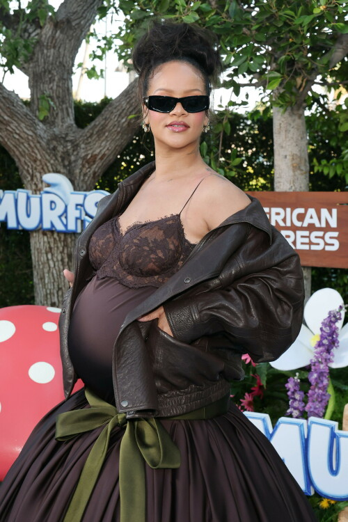 Rihanna_Smurfs_July132025_3699c9a71fbdeb7c727