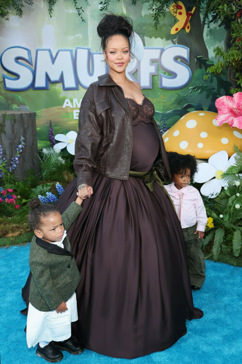 Rihanna_Smurfs_July132025_382c7ab89b7ceff11e2