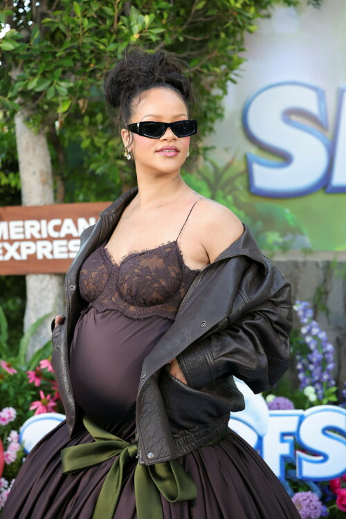 Rihanna_Smurfs_July132025_394e59484db806a16d4