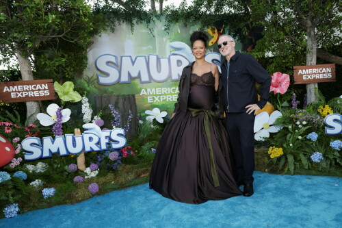 Rihanna_Smurfs_July132025_402cca3cb2807dee834