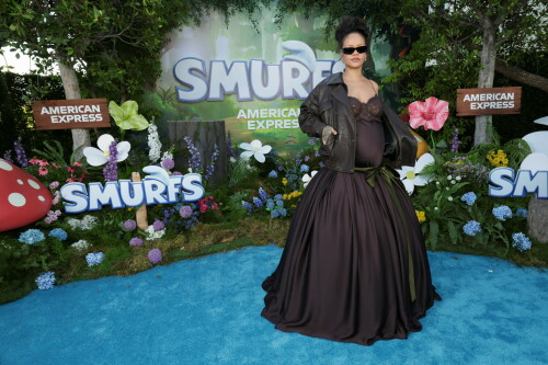 Rihanna_Smurfs_July132025_404d76a2050e2e28f36