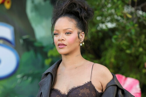 Rihanna_Smurfs_July132025_41082037f355c3d6c47