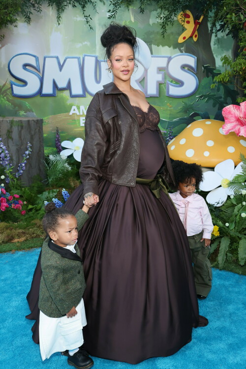 Rihanna_Smurfs_July132025_428ca6e9ac05a0a8c48.jpeg