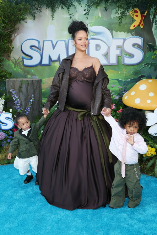 Rihanna_Smurfs_July132025_440e1d0e5612ded9c74