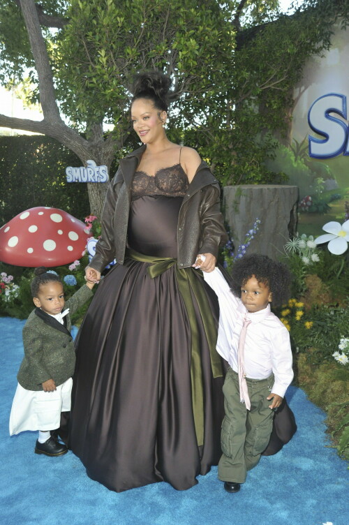 Rihanna_Smurfs_July132025_84bf736125ee2c56b