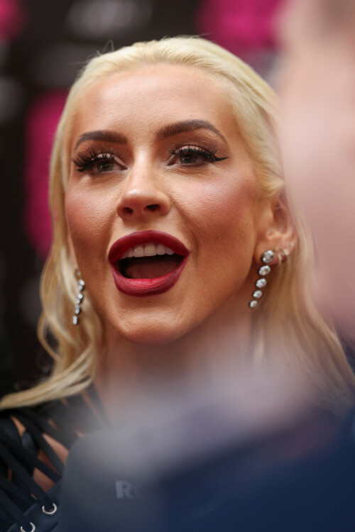 ChristinaAguilera_July222025_273de22c26d02ffdbf.jpeg