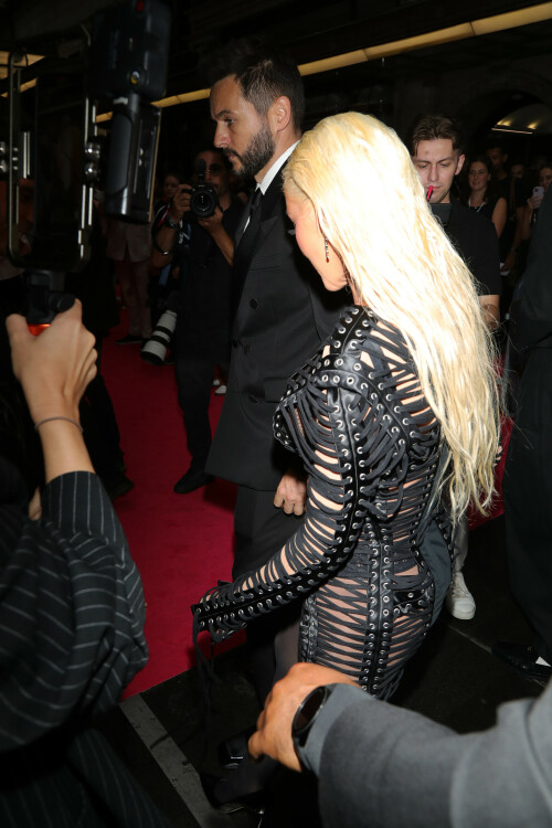 ChristinaAguilera_July222025_92bbb47e35f877e47.jpeg