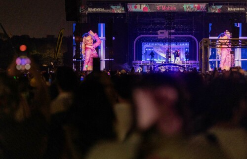 SabrinaCarpenter_Lollapalooza_August32025_21da9f480c6abcb739.jpeg