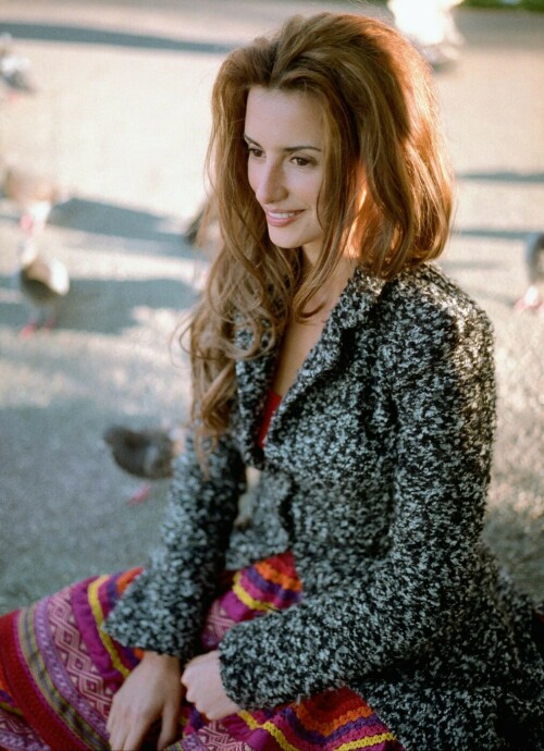 PenelopeCruz_2000Shoot_44065148eb7be49f4.jpeg