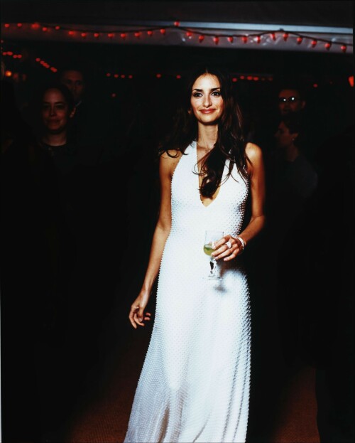 PenelopeCruz_Cannes_2000_19_ed9c53d99e9a8f95.jpeg