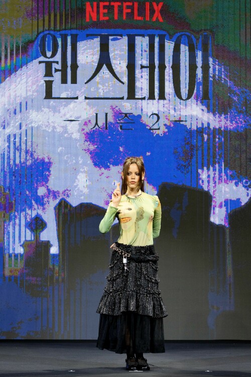 JennaOrtega_Wednesday_Season2_Seoul_August112025_106_b499408ded46a4b3.jpeg
