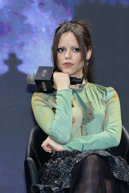 JennaOrtega_Wednesday_Season2_Seoul_August112025_36_5c0d431efaceb3c3.jpeg