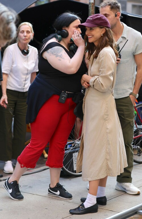 NataliePortman_GoodSexSet_NYC_August112025_13_02dd5b6a5dc39214.jpeg