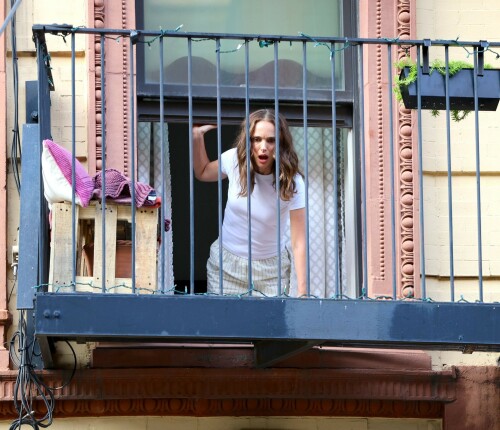 NataliePortman_GoodSexSet_NYC_August112025_32_c32c284dbc0fb299.jpeg