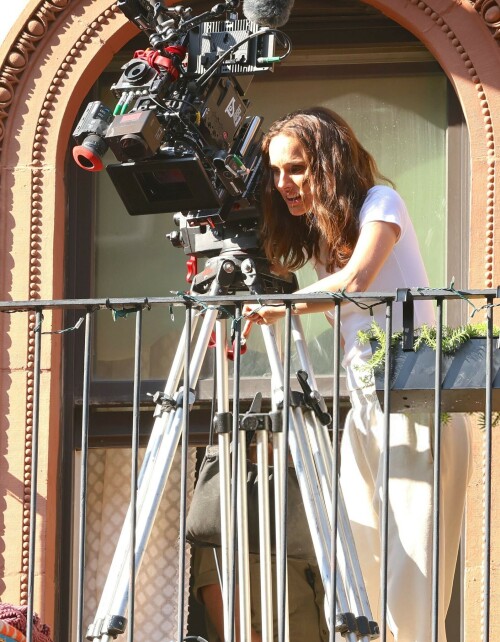 NataliePortman_GoodSexSet_NYC_August112025_33_17b548c404c1ba20.jpeg