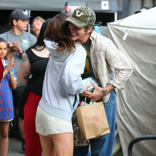 NataliePortman_GoodSexSet_NYC_August112025_34_ff2160934aa06120.jpeg
