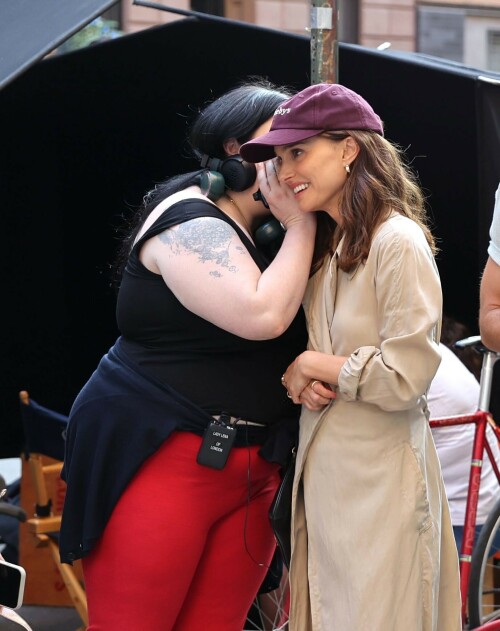 NataliePortman_GoodSexSet_NYC_August112025_3_d153cf8ce16e8b8f.jpeg