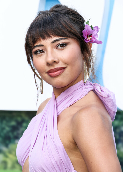XochitlGomez_Nobody2_LAPremiere_August112025_132_009d8e35ebe82162.jpeg