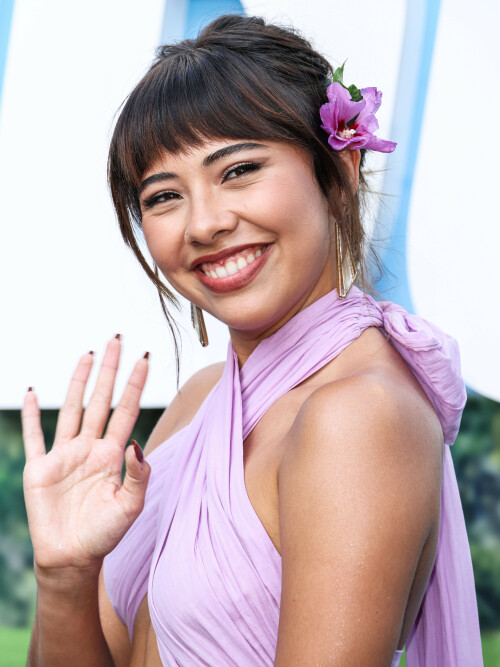 XochitlGomez_Nobody2_LAPremiere_August112025_141_cec16e660ea59218.jpeg