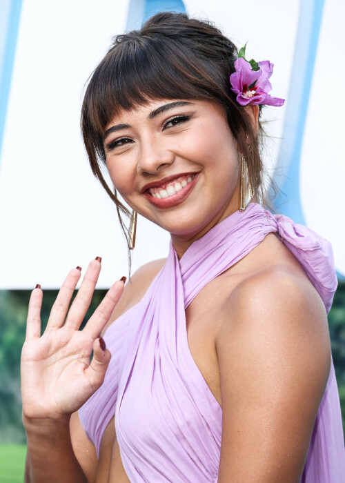 XochitlGomez_Nobody2_LAPremiere_August112025_142_90dfb568d1592b74.jpeg