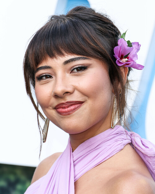 XochitlGomez_Nobody2_LAPremiere_August112025_146_cfdc987a663e71e7.jpeg