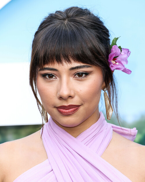 XochitlGomez_Nobody2_LAPremiere_August112025_153_3516feeb1b6d2478.jpeg