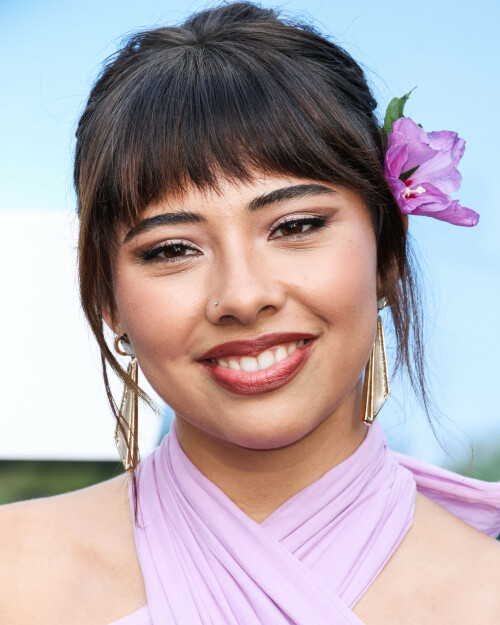 XochitlGomez_Nobody2_LAPremiere_August112025_157_21d56f36e5e8dd83.jpeg