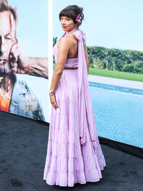 XochitlGomez_Nobody2_LAPremiere_August112025_161_306f3a140c1b57ba.jpeg