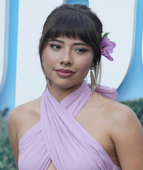 XochitlGomez_Nobody2_LAPremiere_August112025_175_84e73cd02eb64923.jpeg