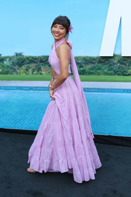 XochitlGomez_Nobody2_LAPremiere_August112025_39_b00b84f87cc120a4.jpeg