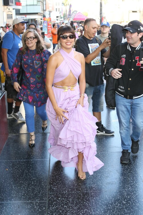 XochitlGomez_Nobody2_LAPremiere_August112025_87_b3947aeb888e7d3d.jpeg